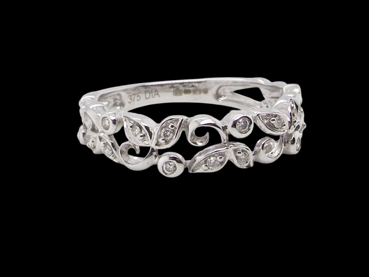 floral white gold foliate diamond ring