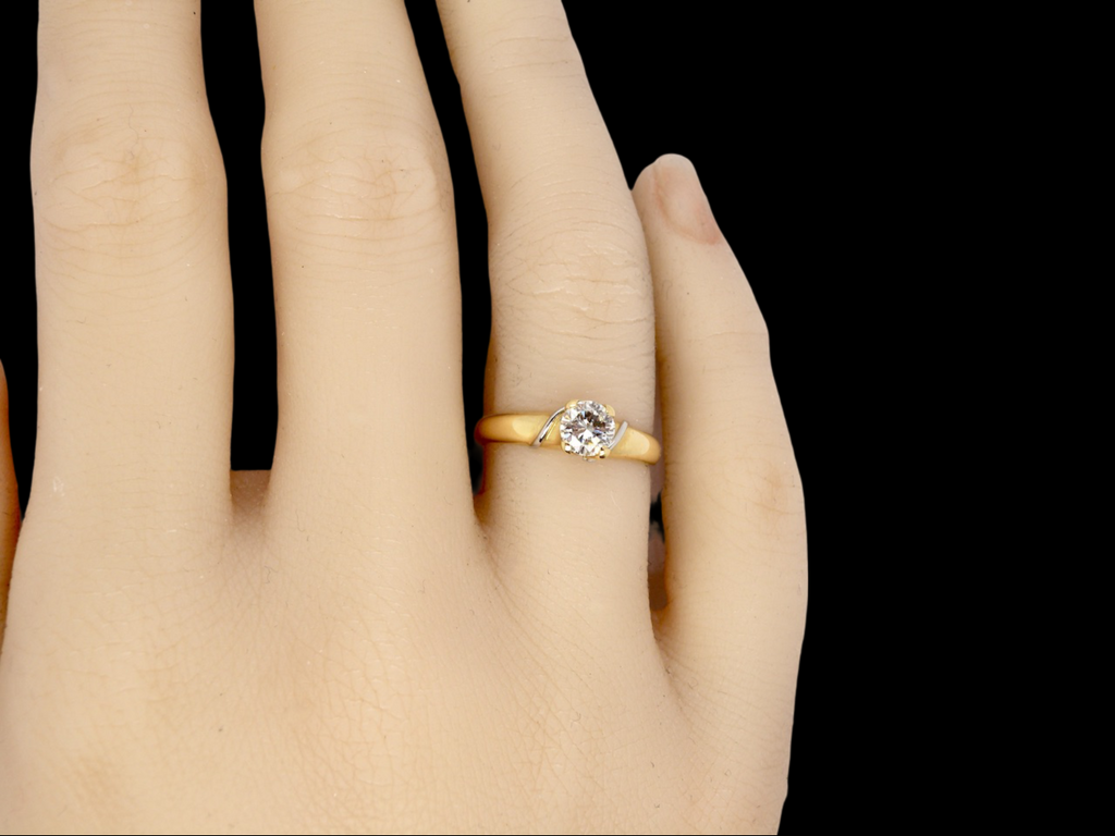 single stone diamond engagement ring
