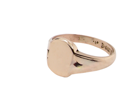  man's gold signet ring