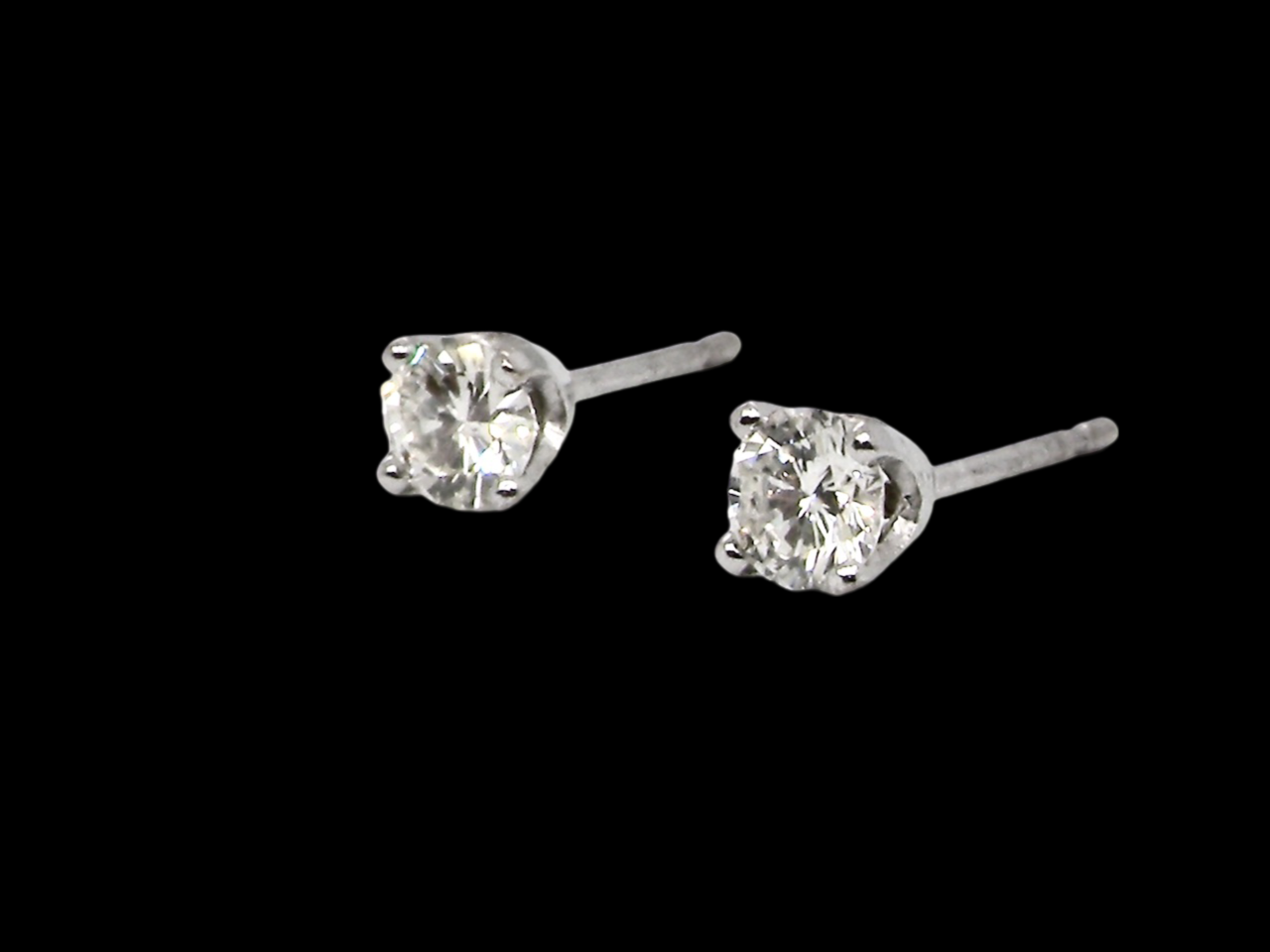  diamond earrings