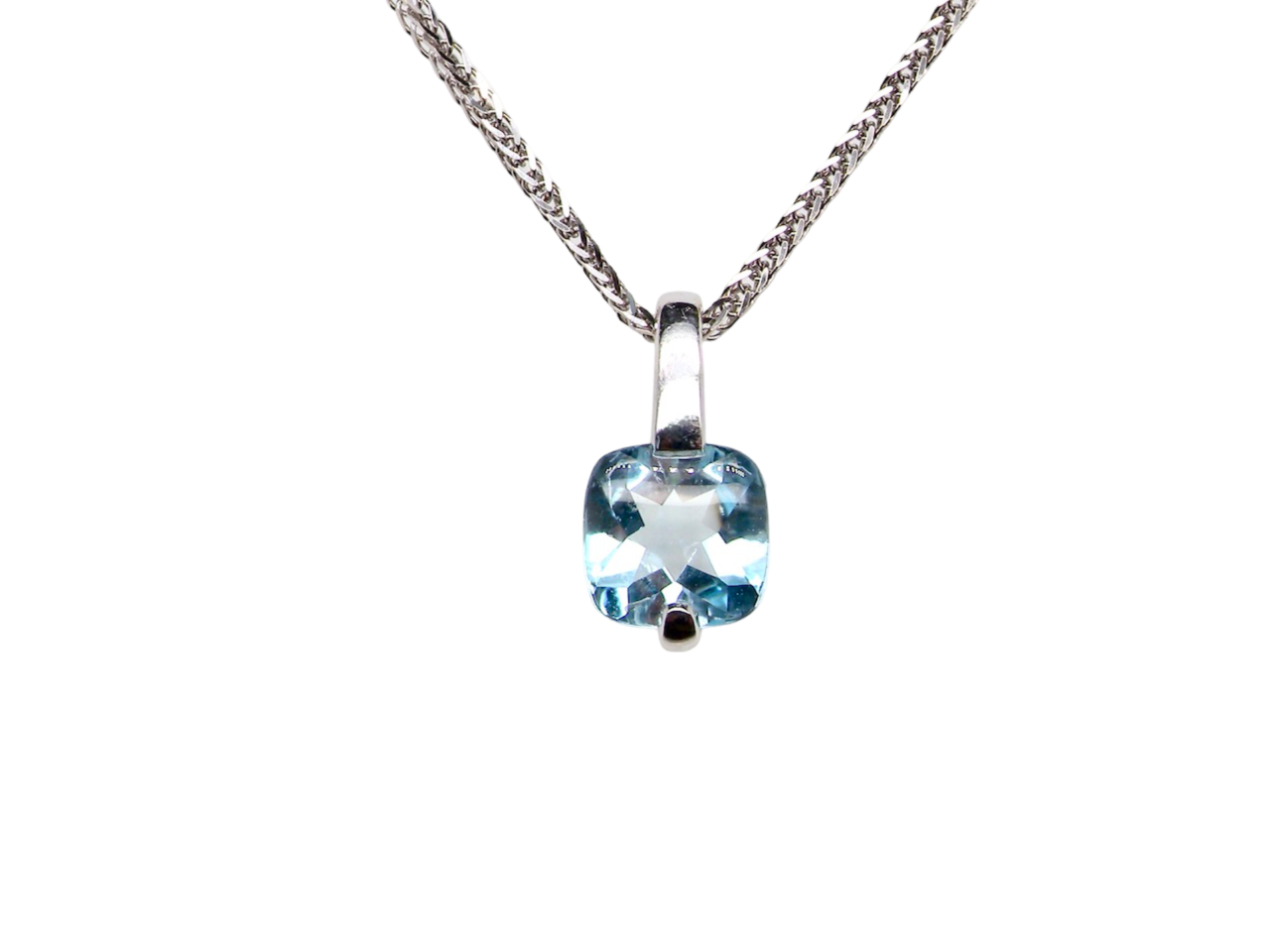 An aquamarine pendant