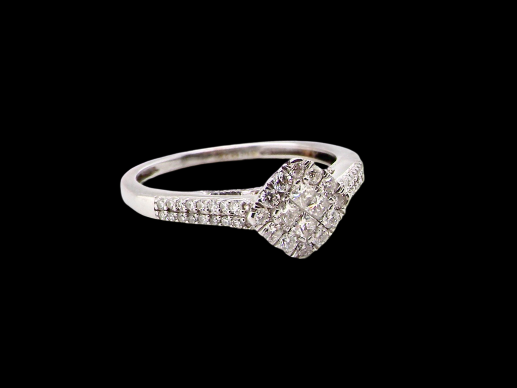 A 9 carat white gold diamond  ring