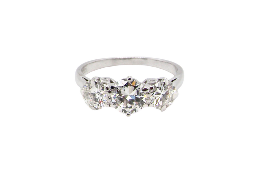 A fine three stone diamond ring 1.7 carats