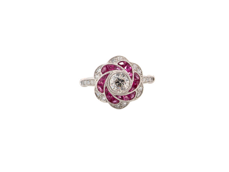 A pretty Ruby and Diamond cluster ring