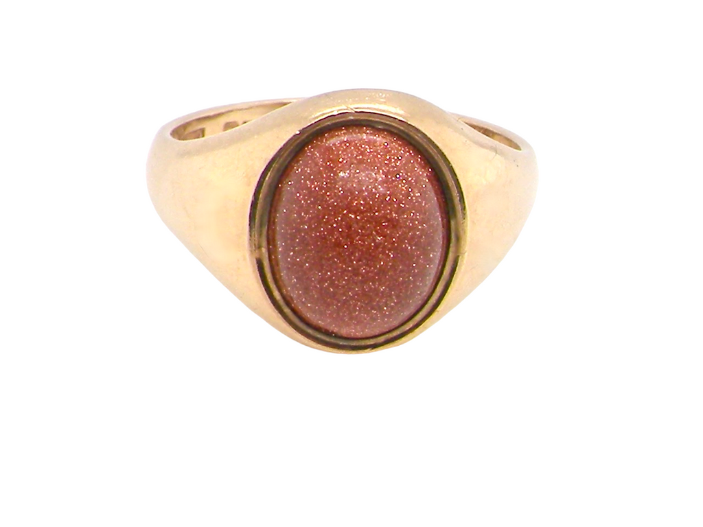 gold woman's signet ring