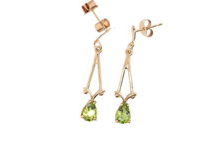 A pair of Peridot drop design earrings