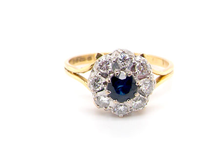 An iconic Sapphire & Diamond cluster ring