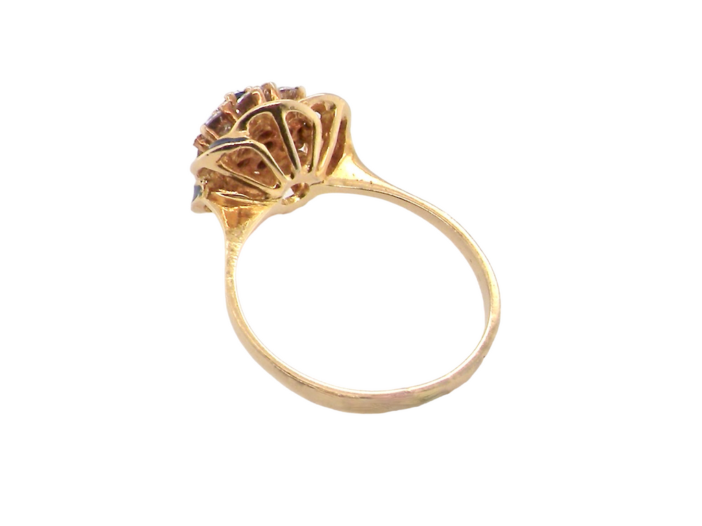 Vintage sapphire ring