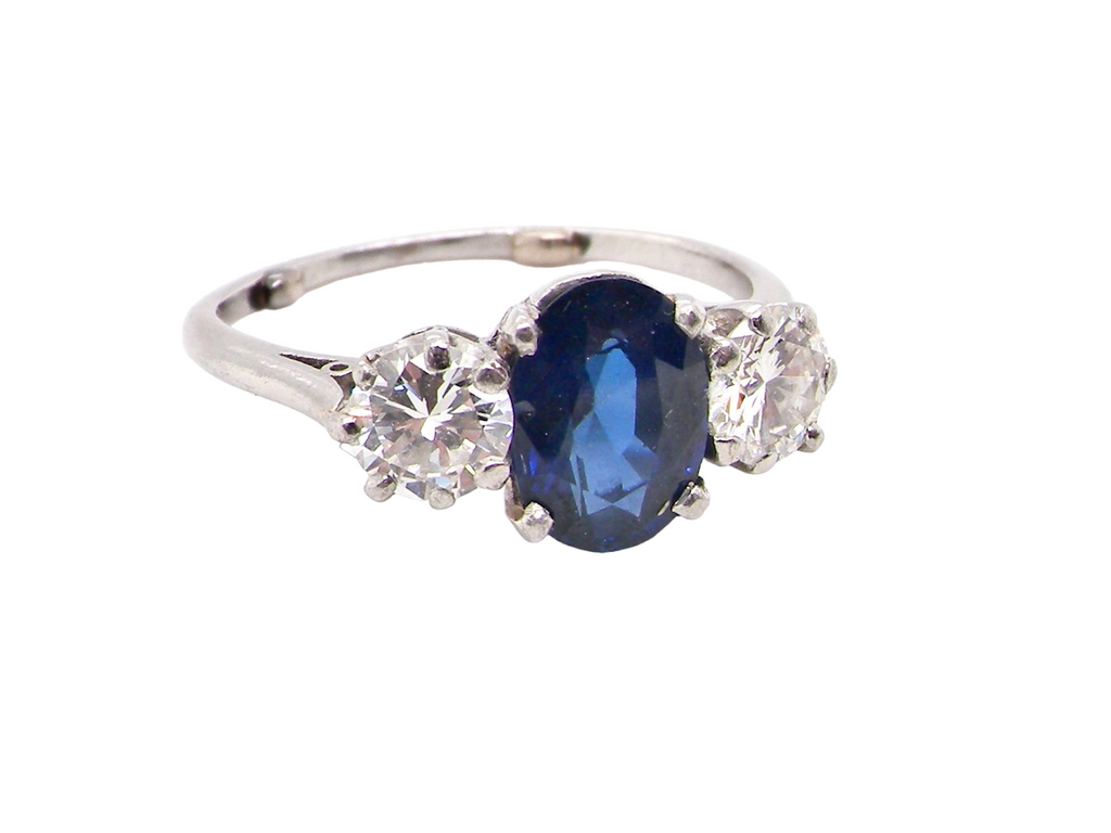 sapphire and diamond engagement  ring