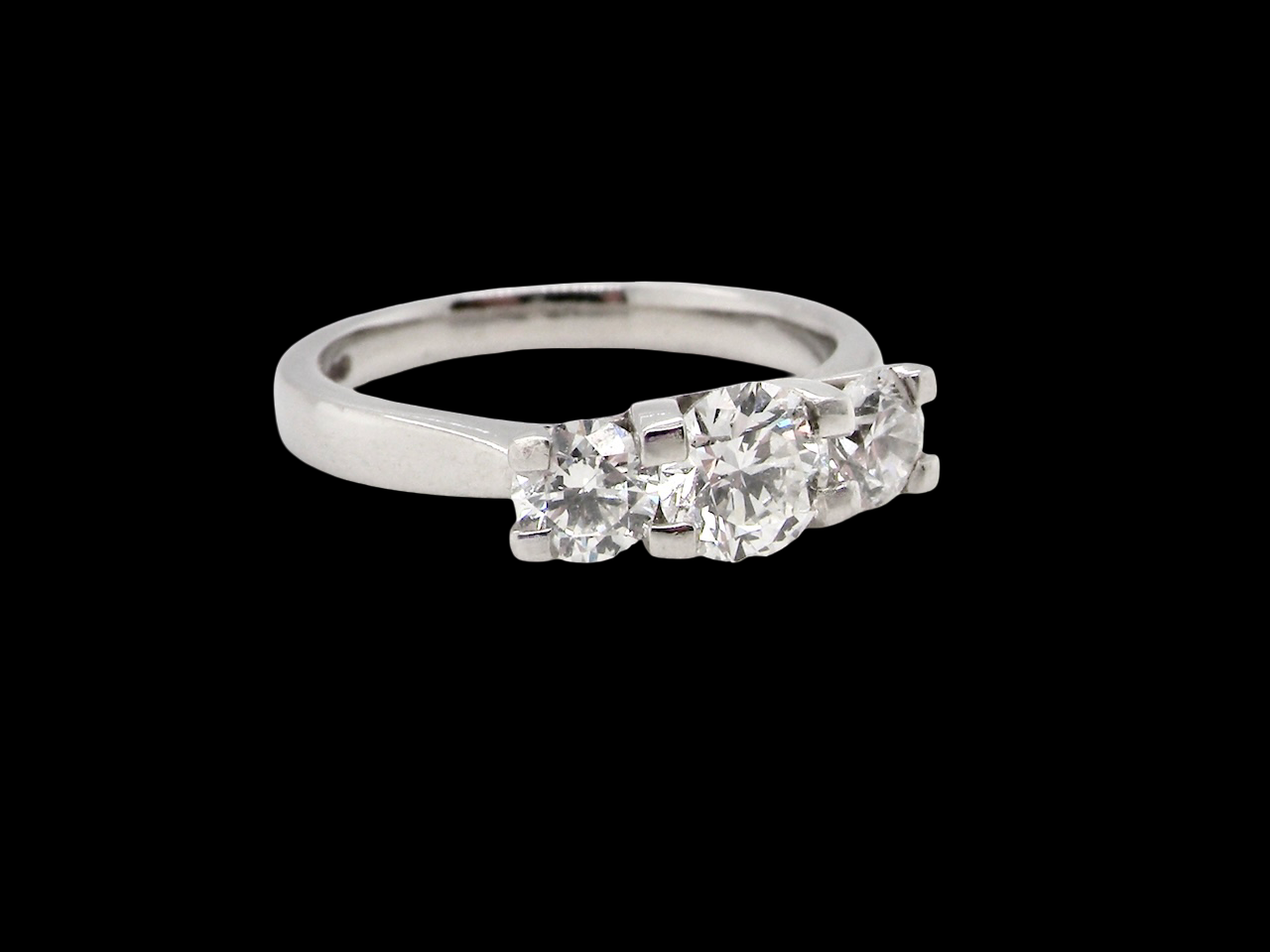 3 stone ring