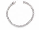 An elegant and beautifully crafted&nbsp;9 carat white gold diamond tennis bracelet