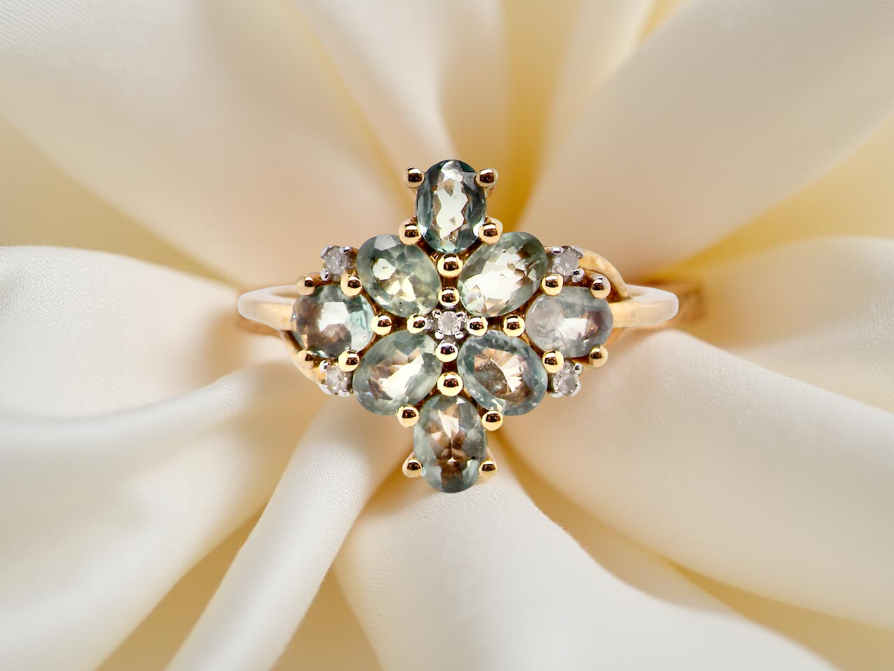  beautiful Alexandrite ring 