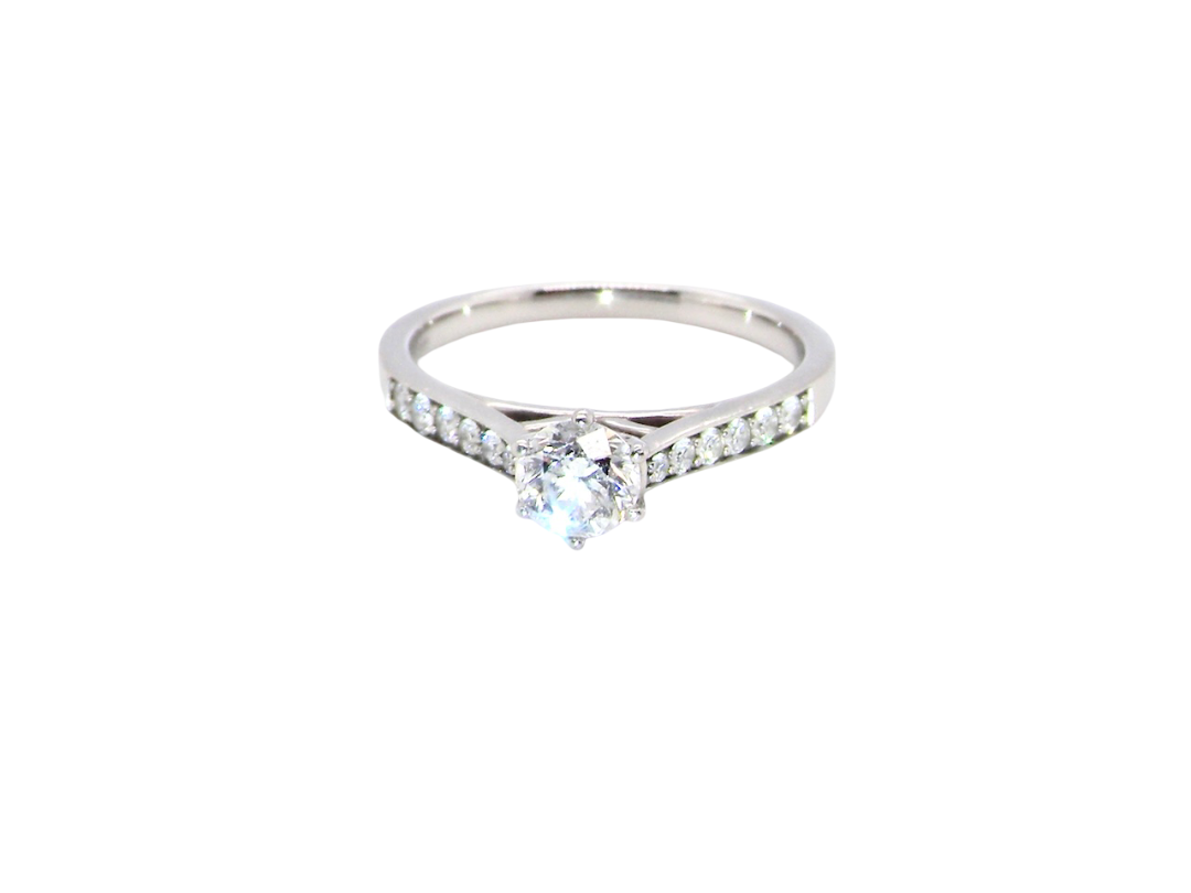  beautiful platinum solitaire ring featuring a brilliant-cut white diamond, claw set, measuring 4.8mm and weighing approximately 0.65ct. Diamond graded I colour, SI1 clarity,
