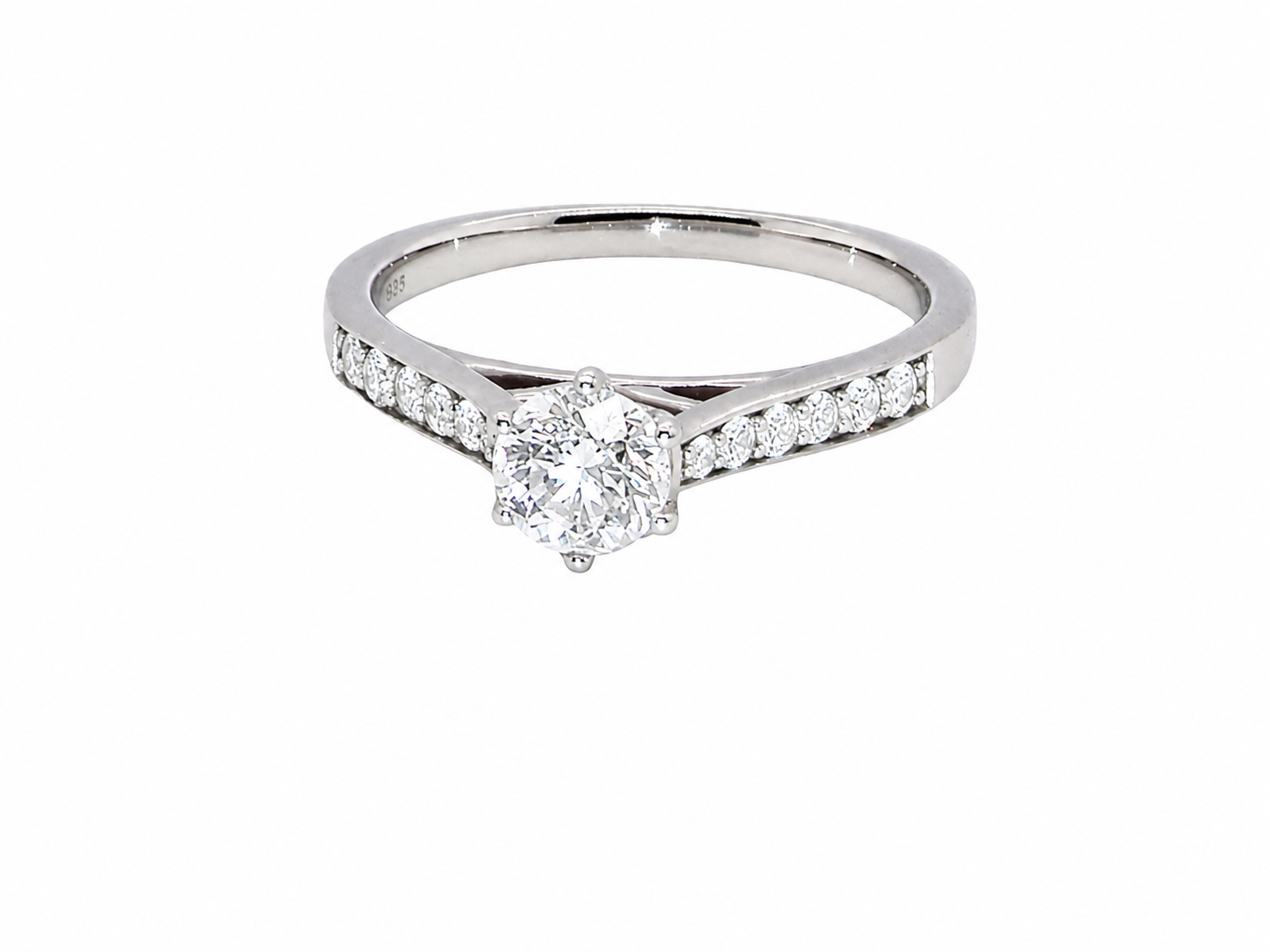  beautiful platinum solitaire ring featuring a brilliant-cut white diamond, claw set, measuring 4.8mm and weighing approximately 0.65ct. Diamond graded I colour, SI1 clarity, with an 88-facet cut.