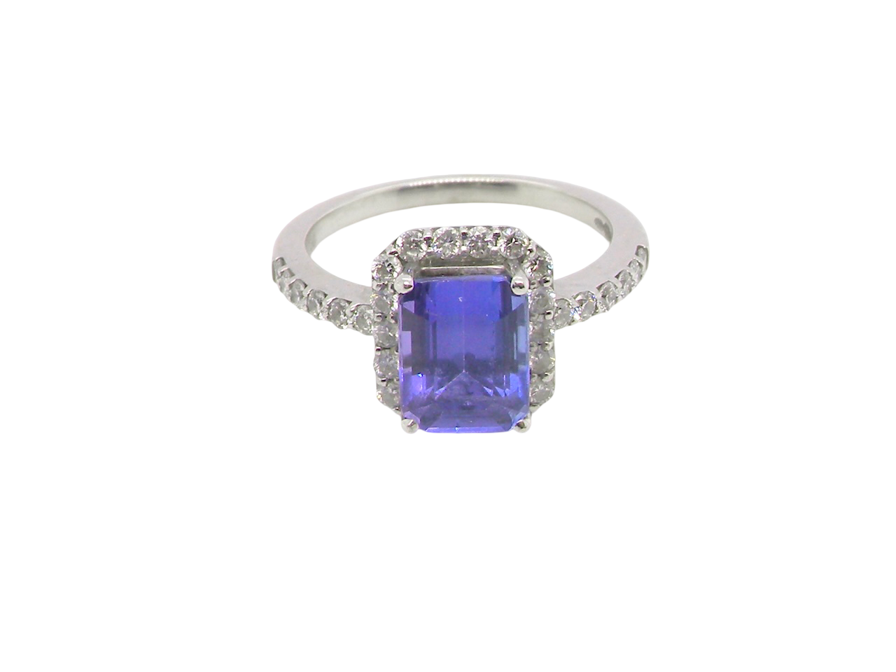  cluster ring featuring a 4A quality Tanzanite as its centre stone. 