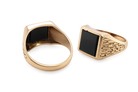 collection A 9 carat gold signet ring. Features a square cut black onyx stone, 10x10mm (est) .
