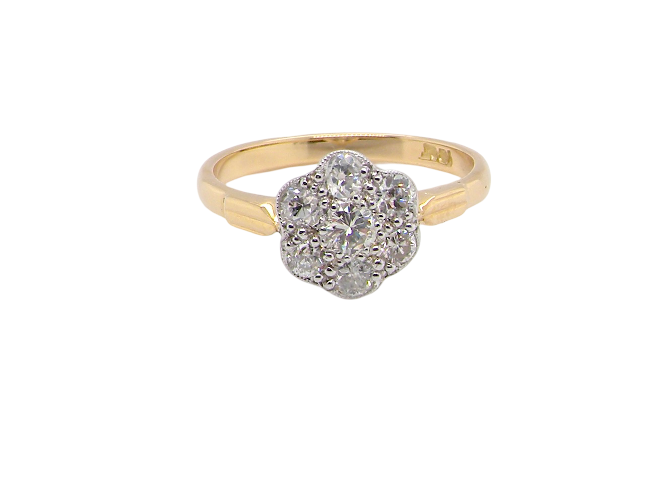 A pretty vintage Diamond cluster ring