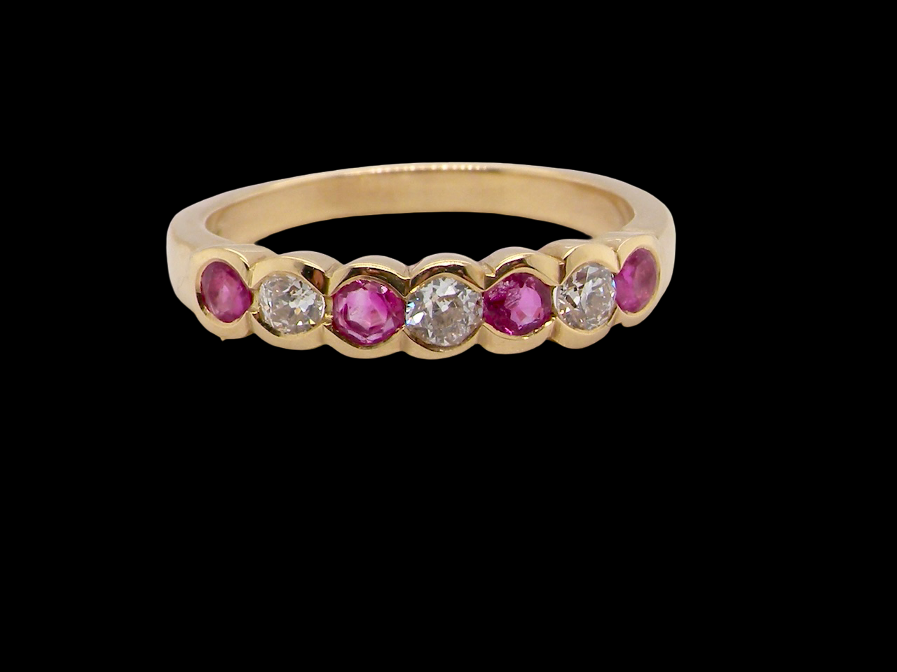 half-hoop eternity ring in 18ct yellow gold