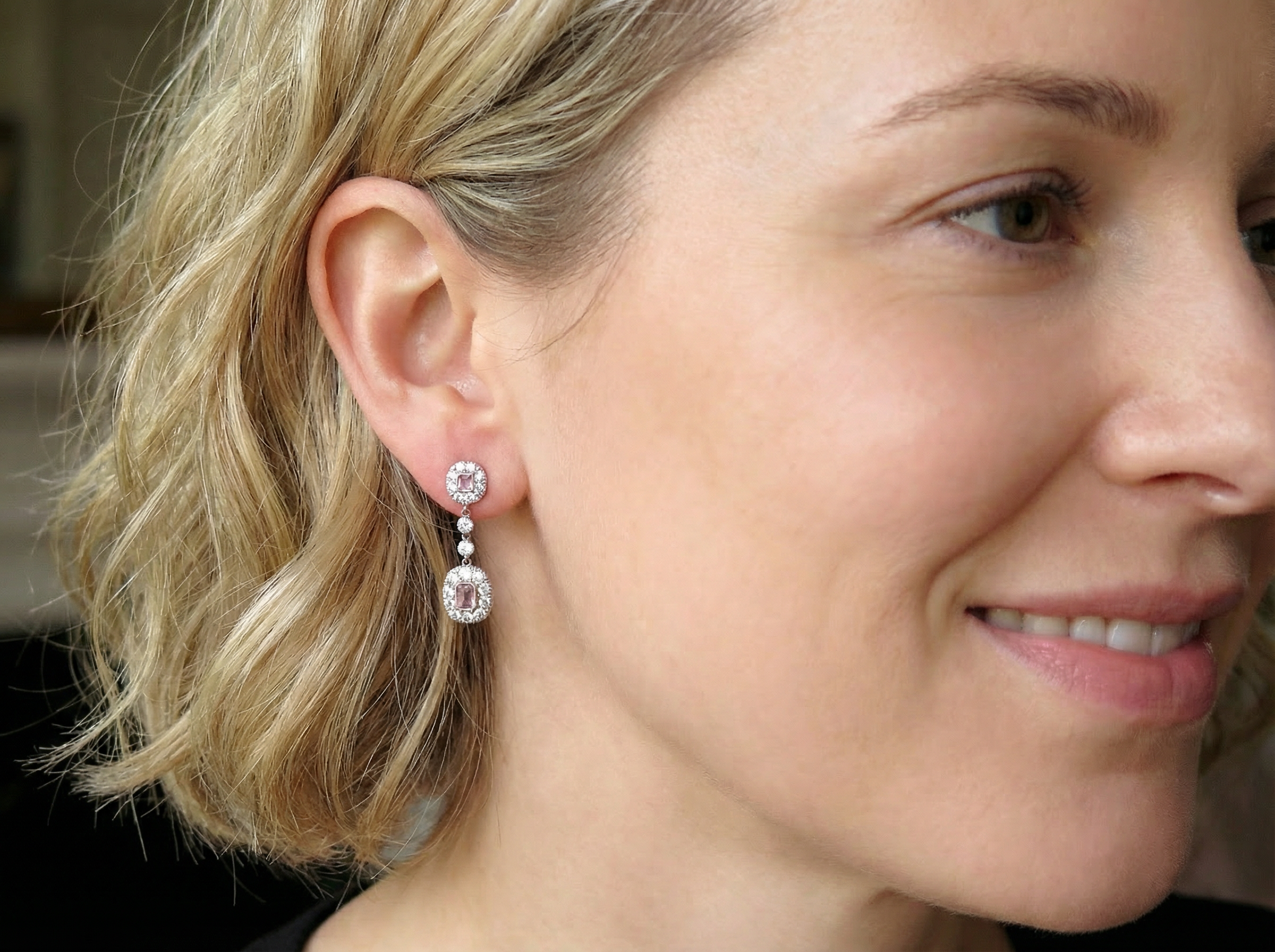 model  pair of drop earrings from. the glamour era of the Edwardian era. 