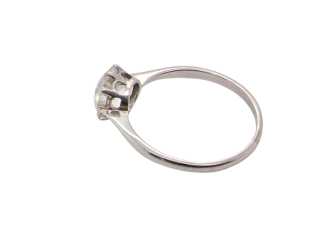 rear A beautiful and timeless vintage solitaire dating from the 1930s, crafted in platinum and set with a stunning old brilliant-cut diamond. 