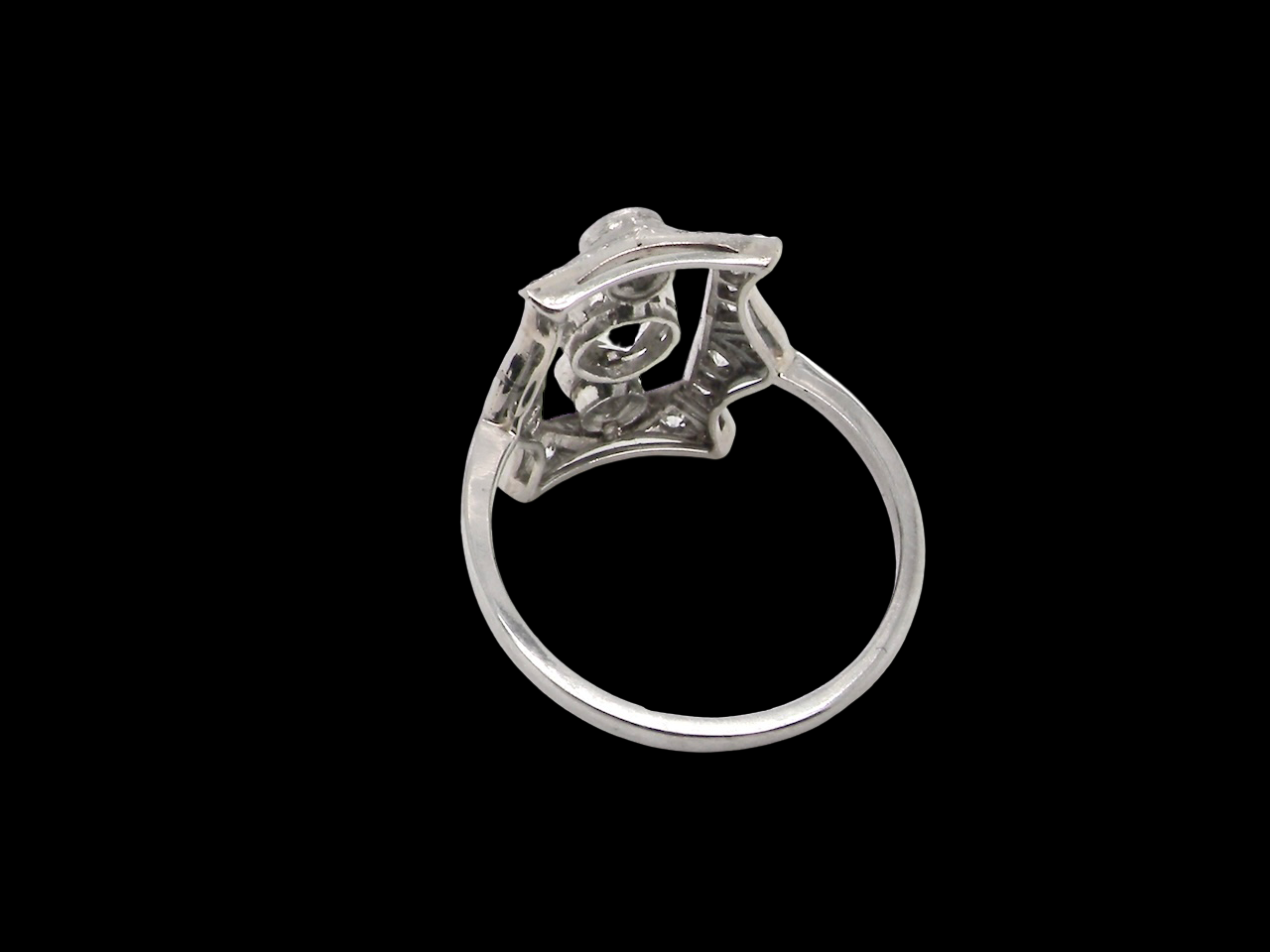 Art Deco Diamond ring 1920s rear