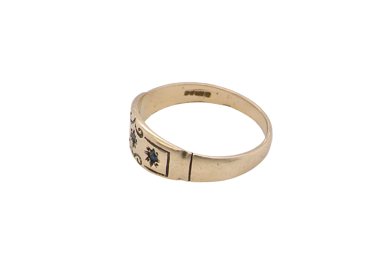  A 9 carat Gold Dress Ring with Sapphires – Victorian Style