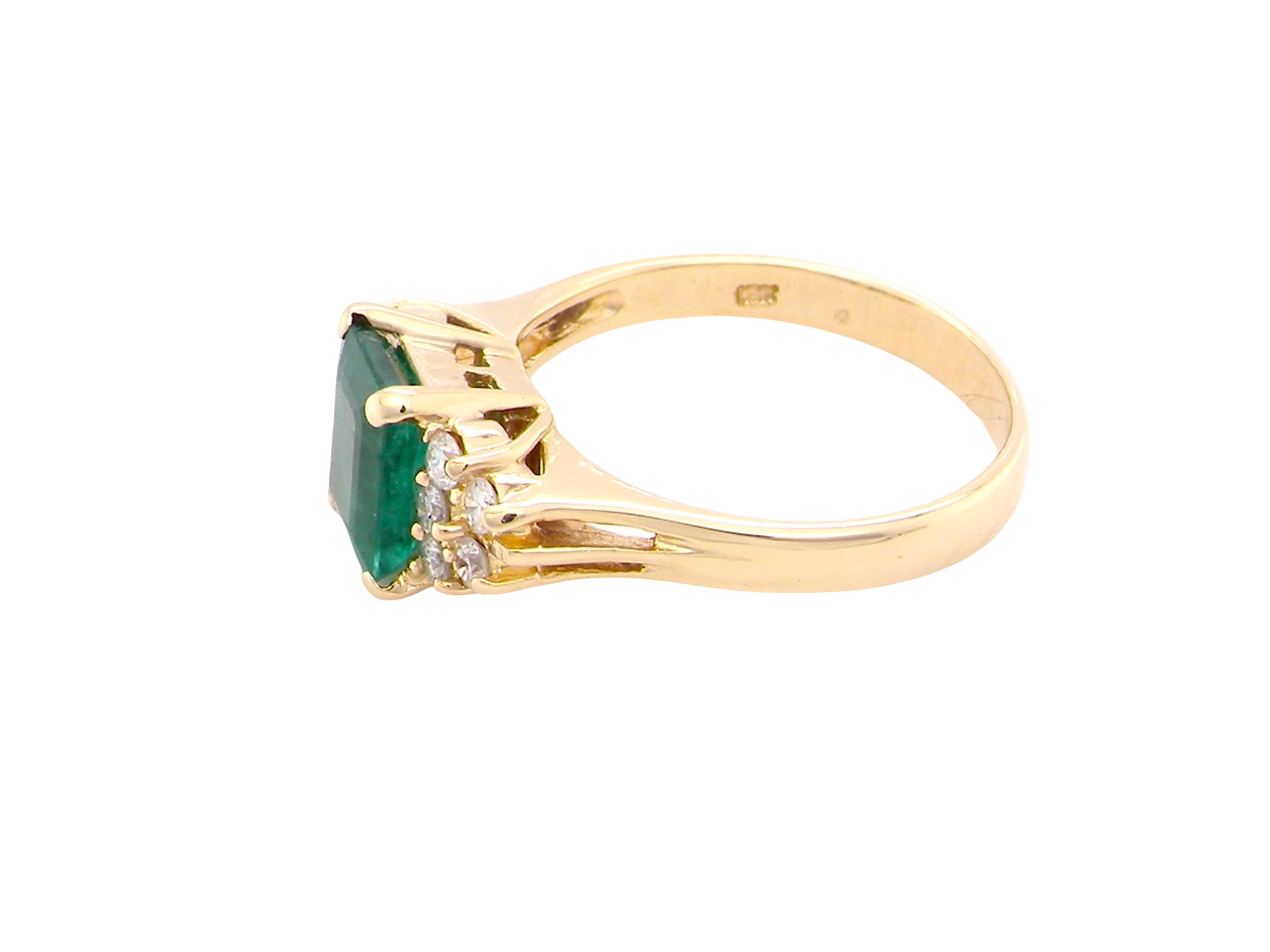  An Emerald &amp; Diamond 18ct Gold Ring
