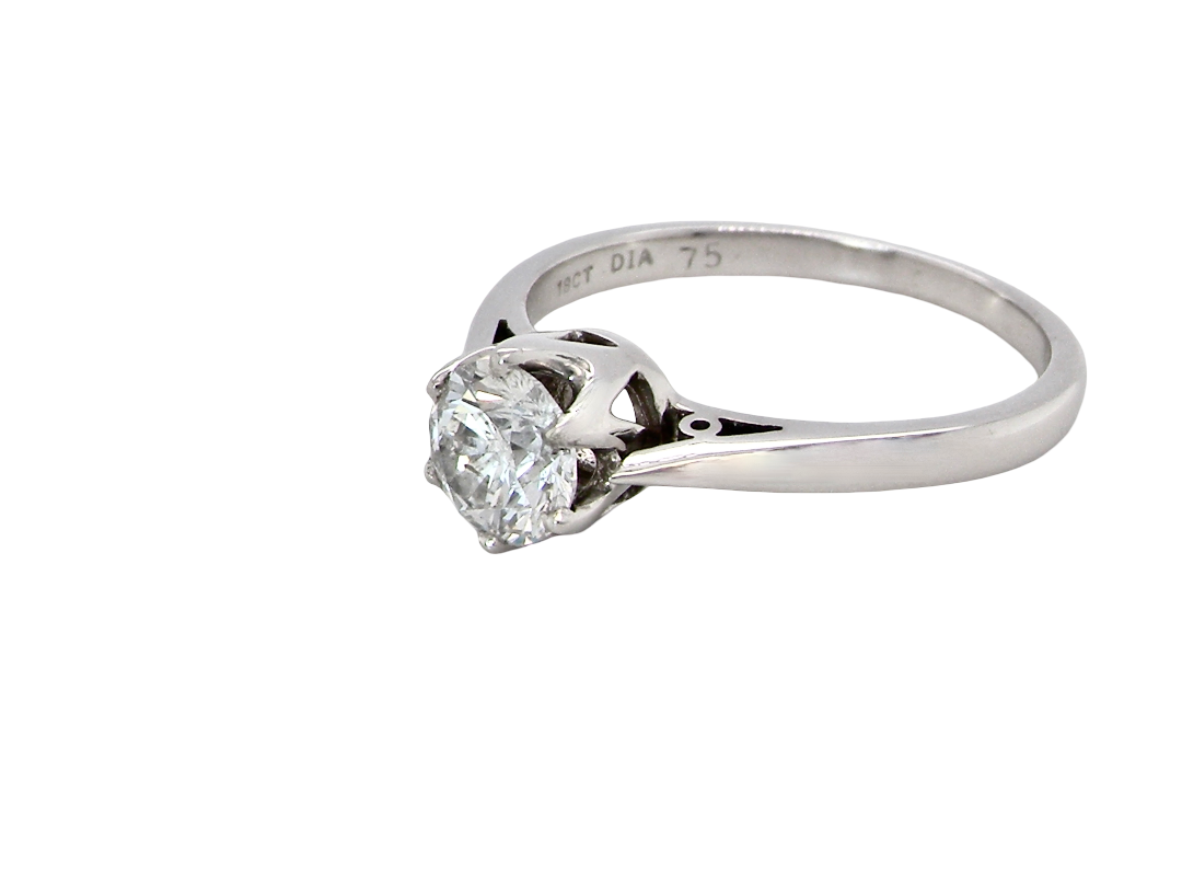 side This is the number one choice for an engagement ring, the classic solitaire.