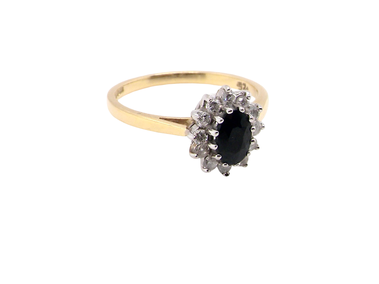 perfect A traditional Sapphire and Diamond ring