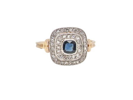 vintage ring from the early 20th century, crafted in the distinctive&nbsp;Art Deco style (1920–1930).