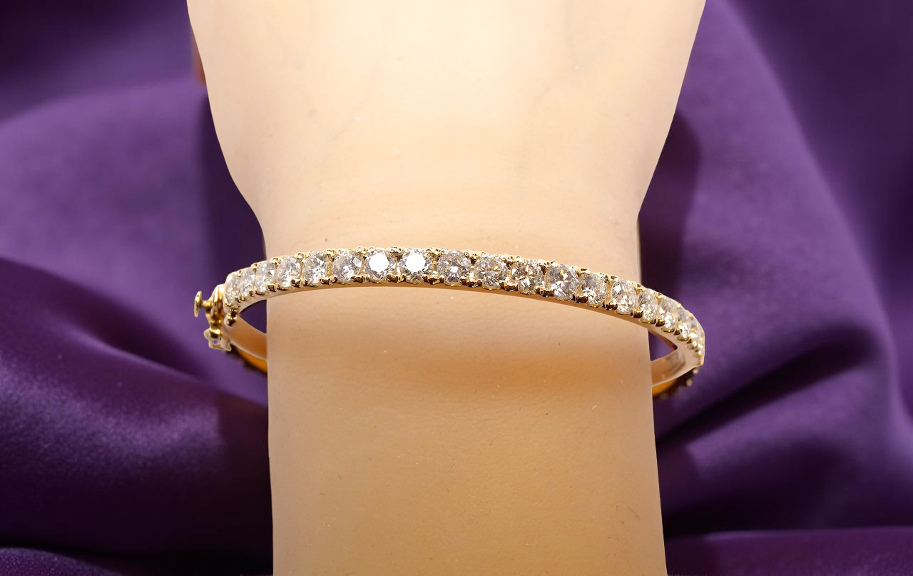 A stunning Diamond Bangle