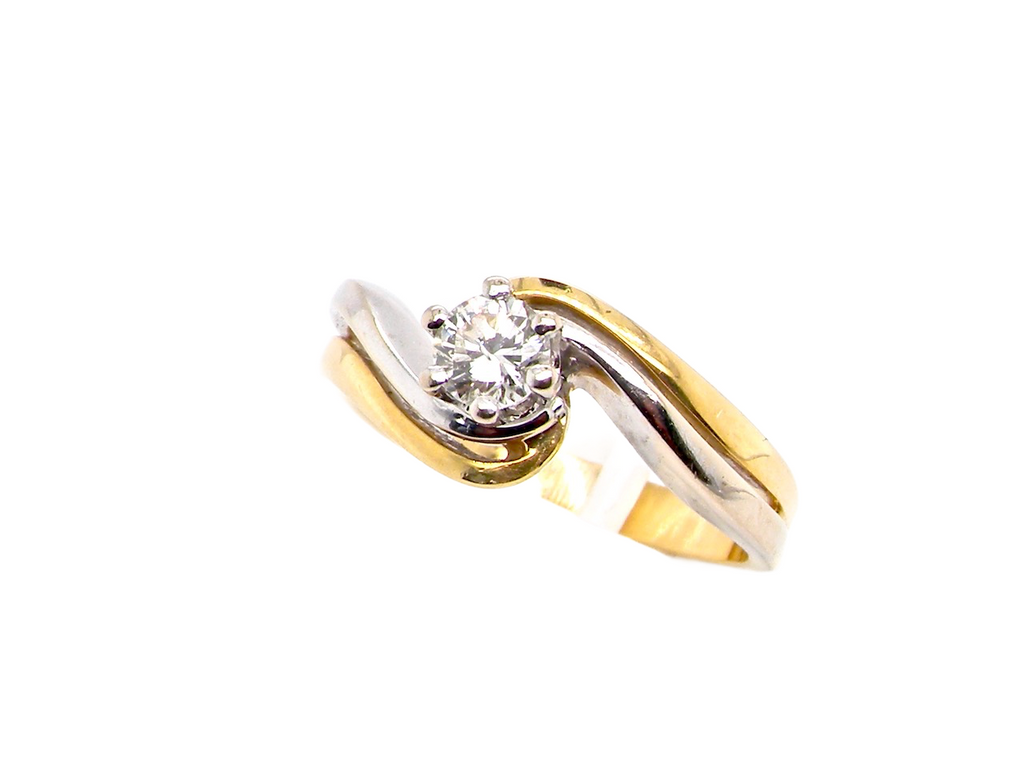 vintage solitaire ring