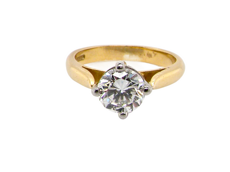 An exceptional one carat + diamond ring. Certificated.