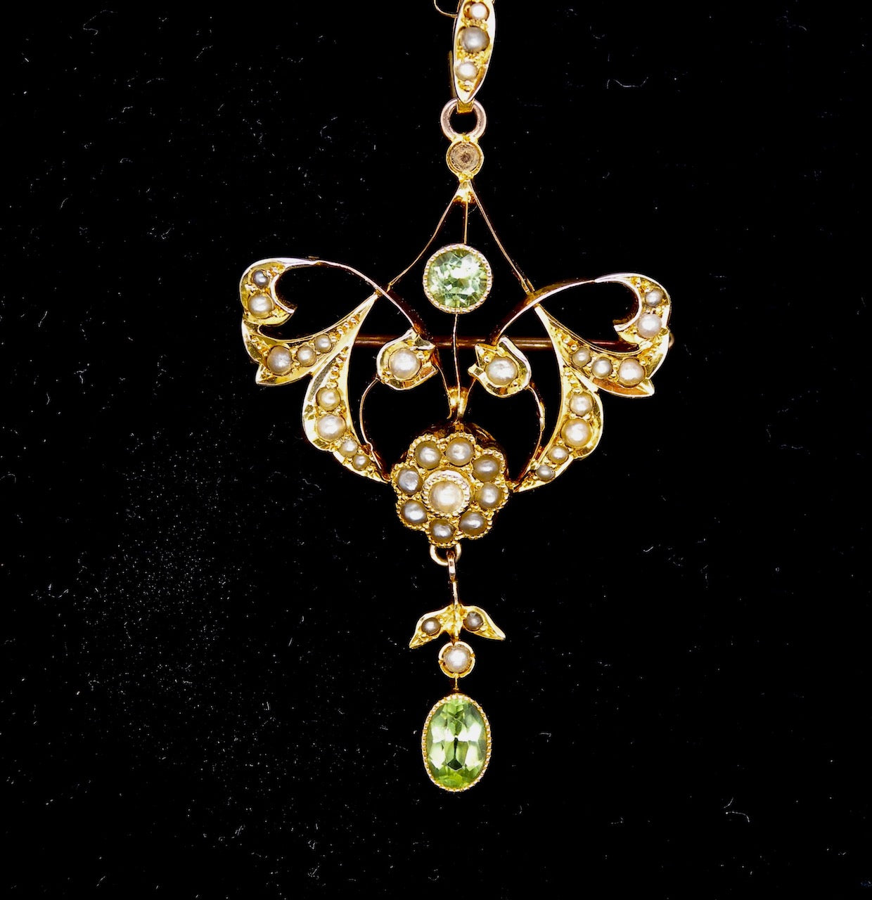 Edwardian peridot pendant