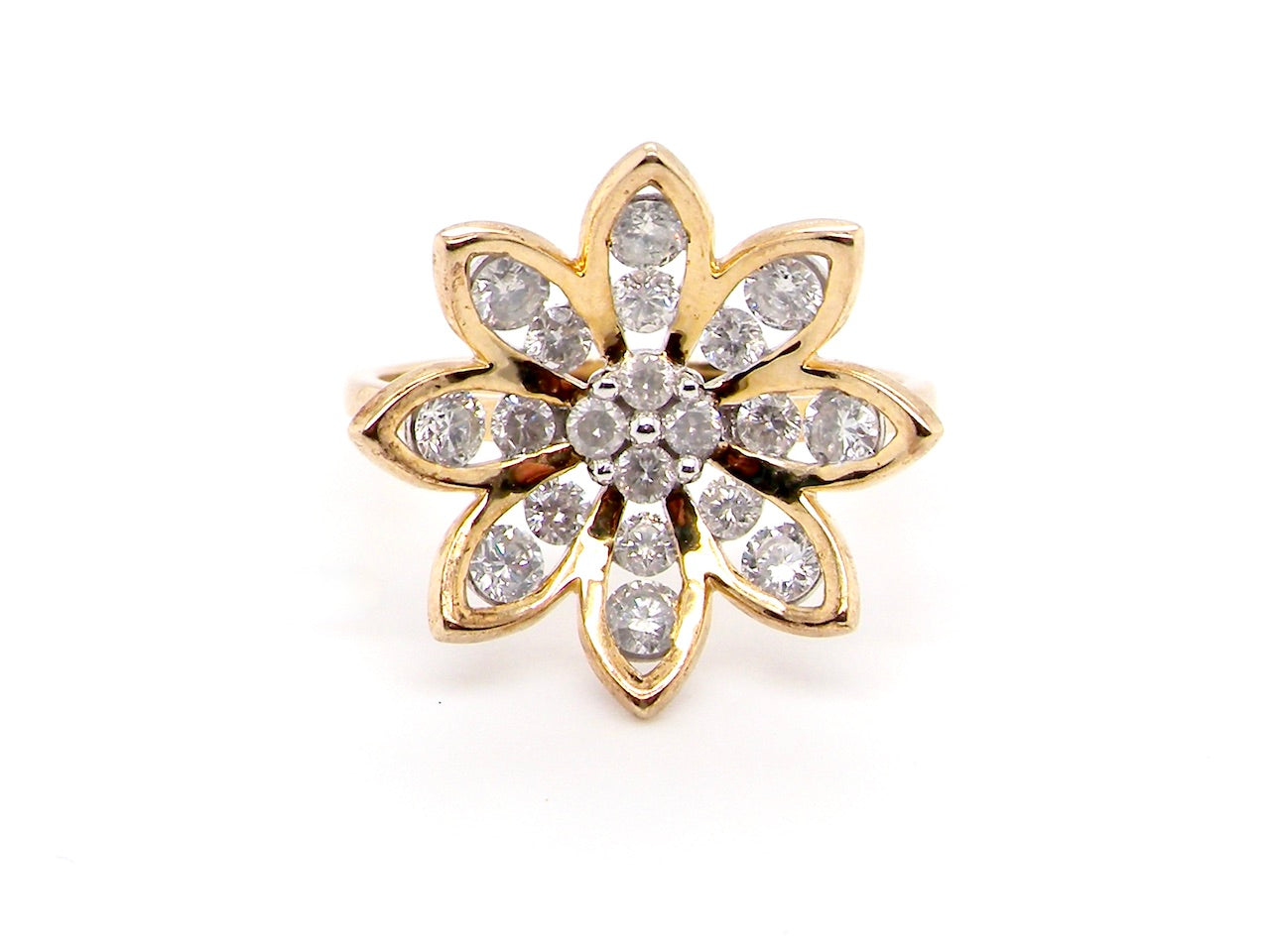 vintage diamond daisy shaped cluster ring