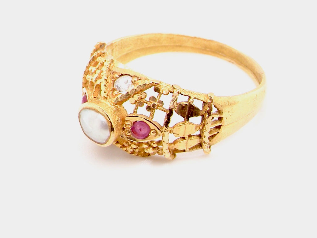 Vintage gold ruby and pearl dress ring