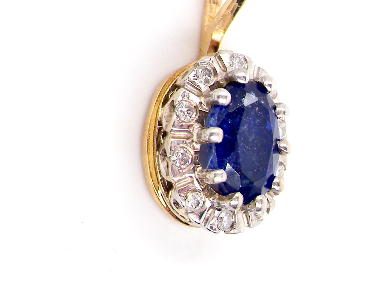 gold sapphire and diamond pendant 