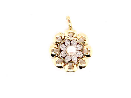 Vintage pearl and diamond floral shaped pendant