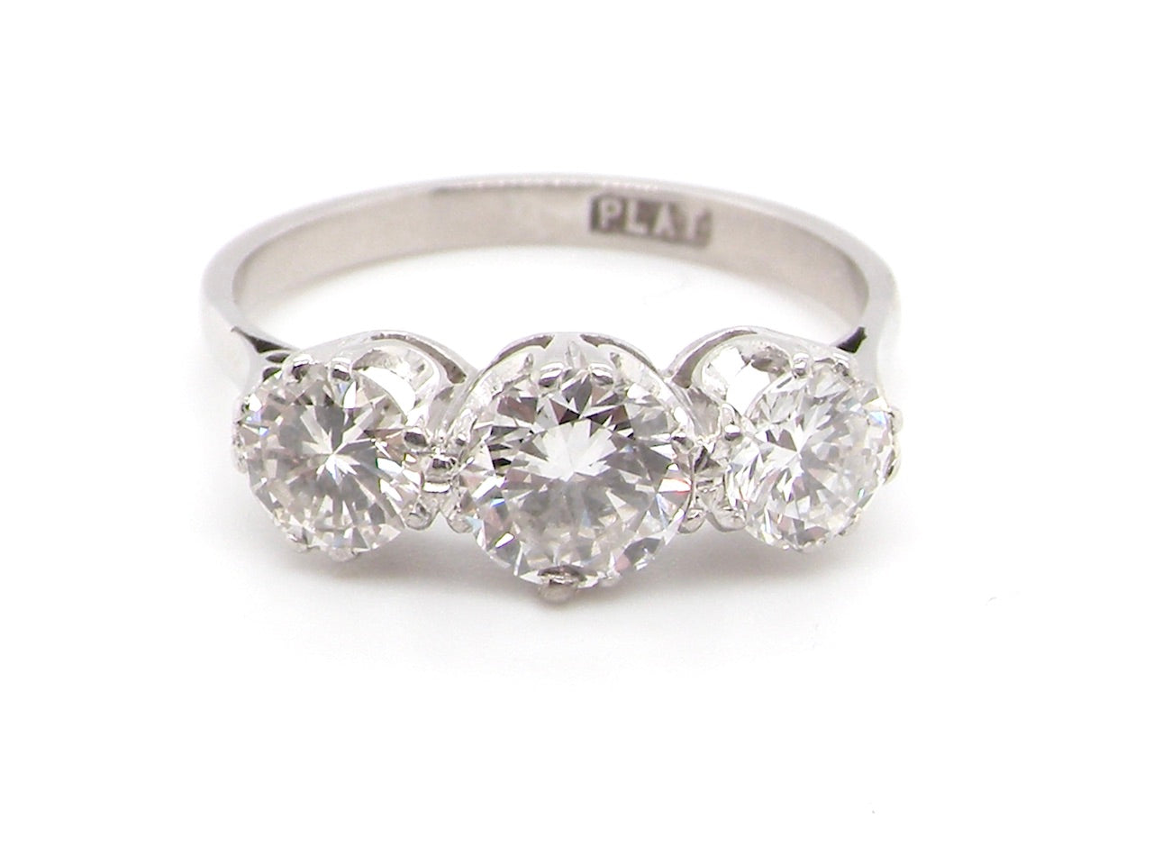 art deco  three stone diamond trilogy ring