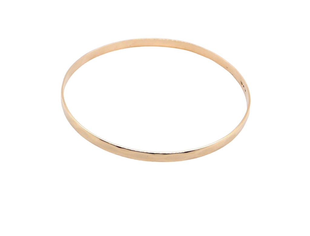 9 carat gold bangle