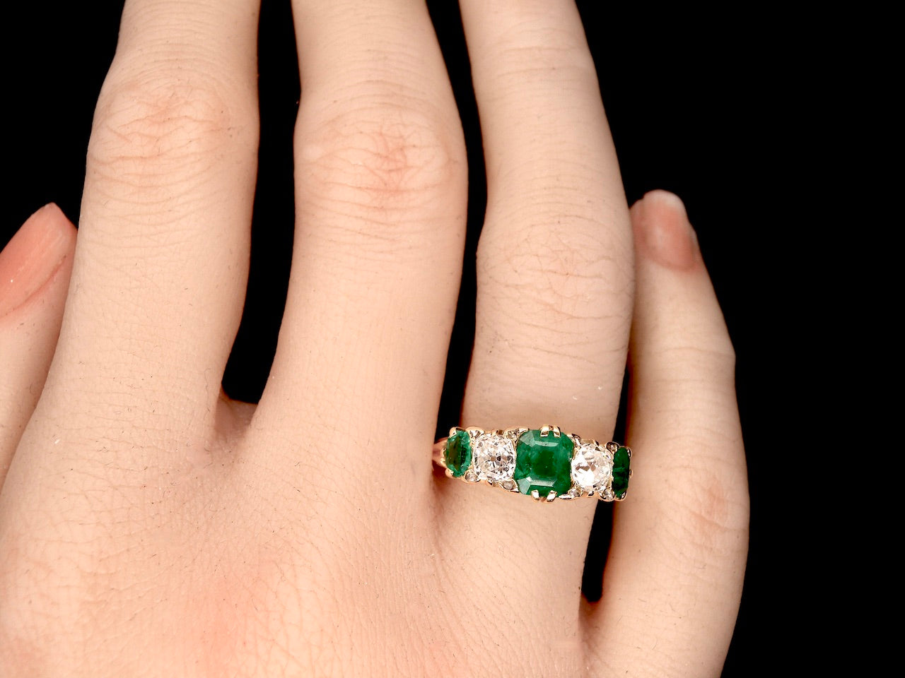 18ct Emerald and Diamond Antique Ring – Seoidín